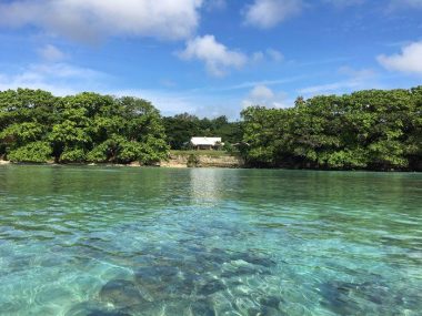 Espiritu Santo's private luxury accommodation, crystal clear waters to enjoy